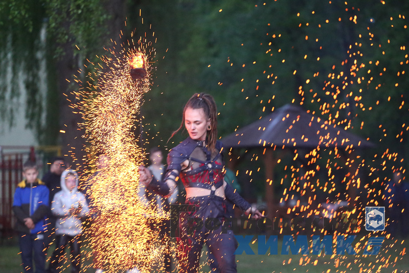 47886957065709 (2).jpg